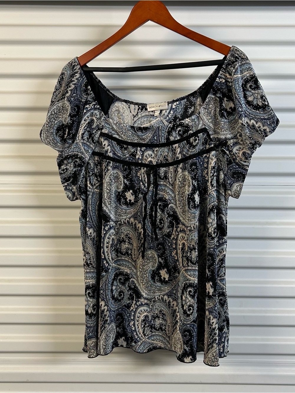 Fashion Bug Paisley Off-Shoulder Top in Black and Gray